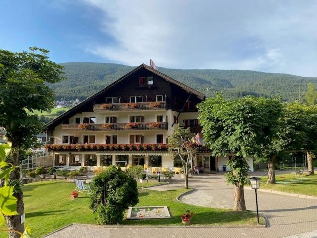 Hotel Rodes Urtijëi Dış mekan fotoğraf